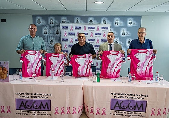 Imagen de la presentación de la Grand Pink Run 'Camina contra el cáncer de mama'.