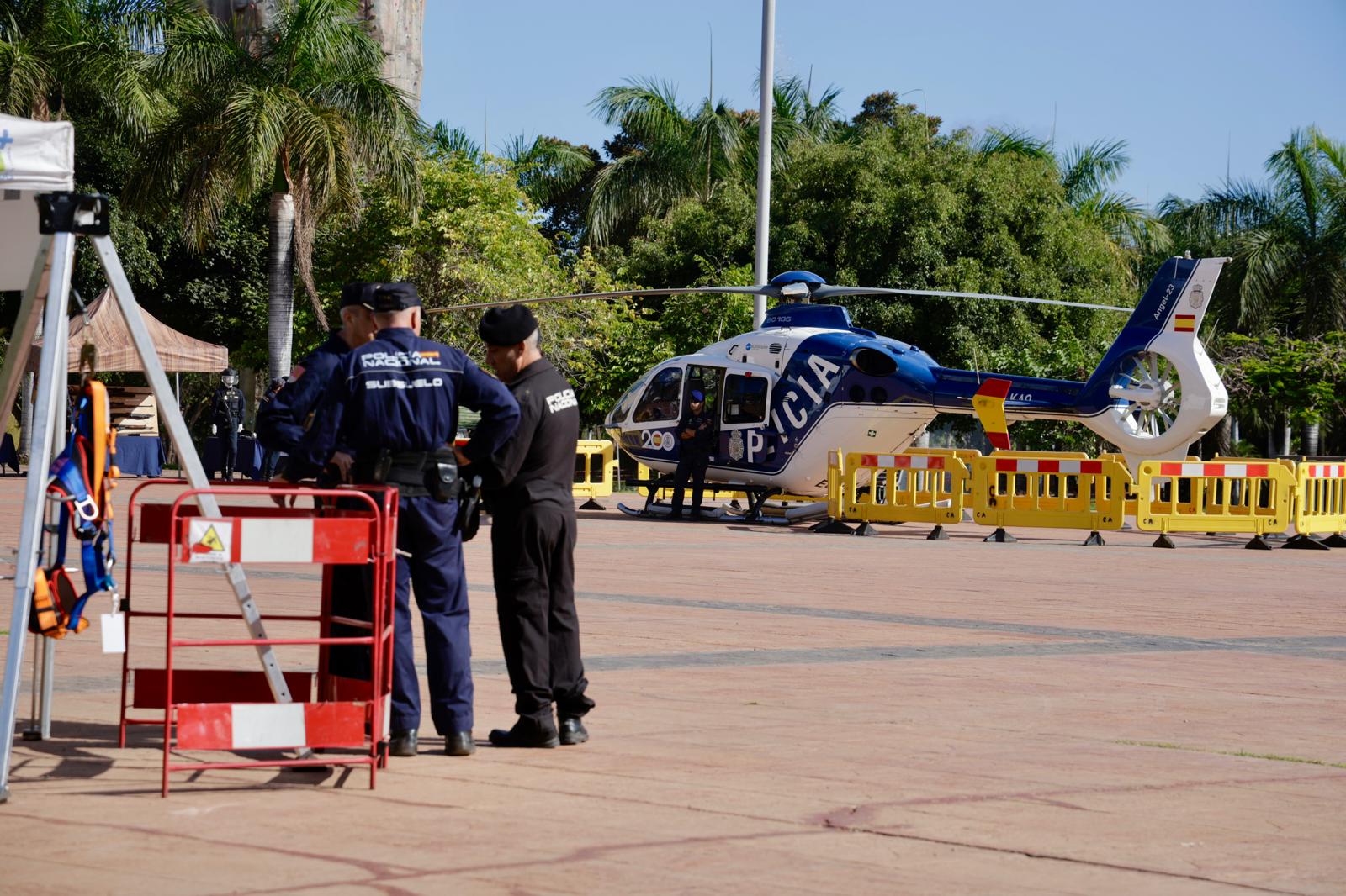 El alumnado de Primaria descubre la labor de la Policía Nacional en sus jornadas de puertas abiertas