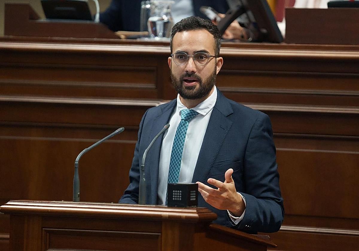 Raúl Acosta, diputado de AHI en el Parlamento de Canarias.