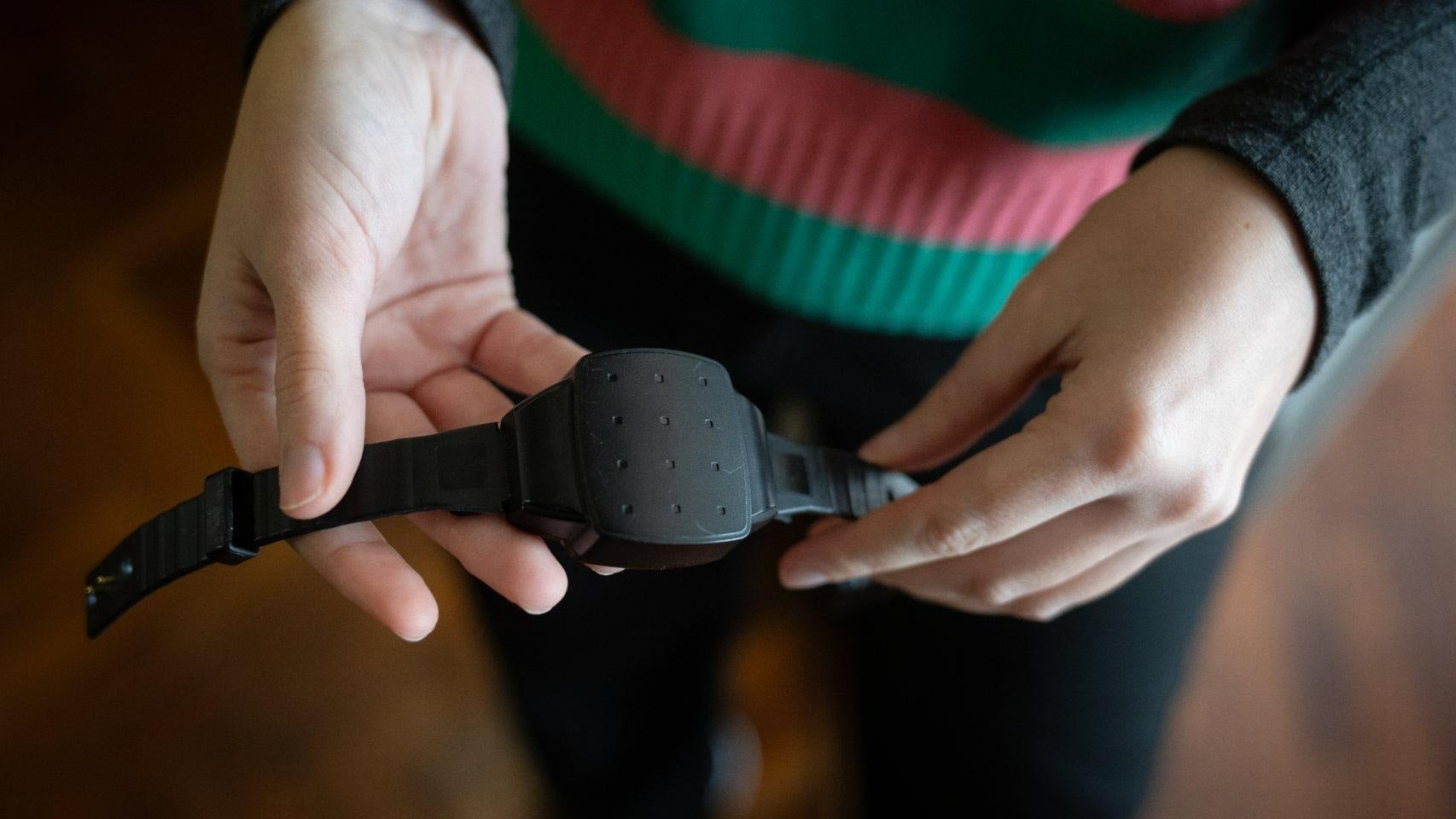 Un dispositivo telemático para el control de maltratadores.