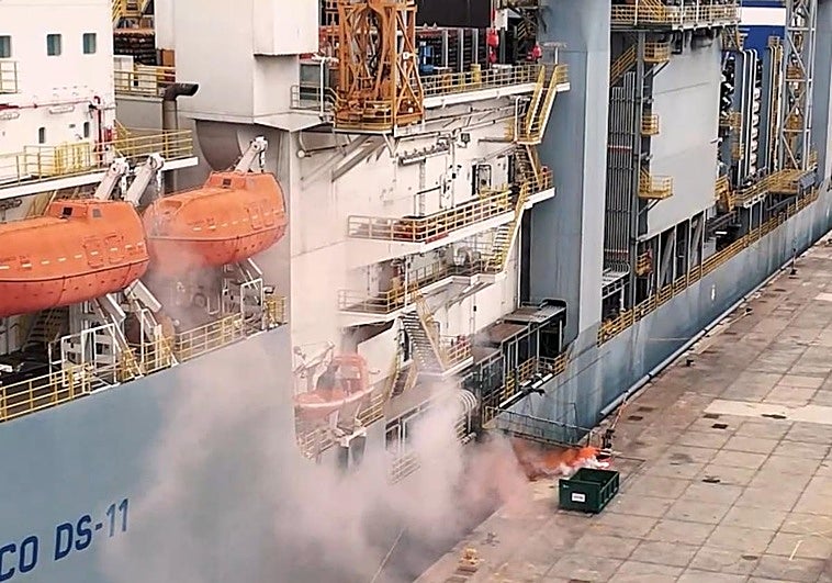 Una de las imágenes del simulacro captadas por las cámaras de la Autoridad Portuaria.
