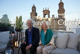 Los Siruela, con los libreros canarios