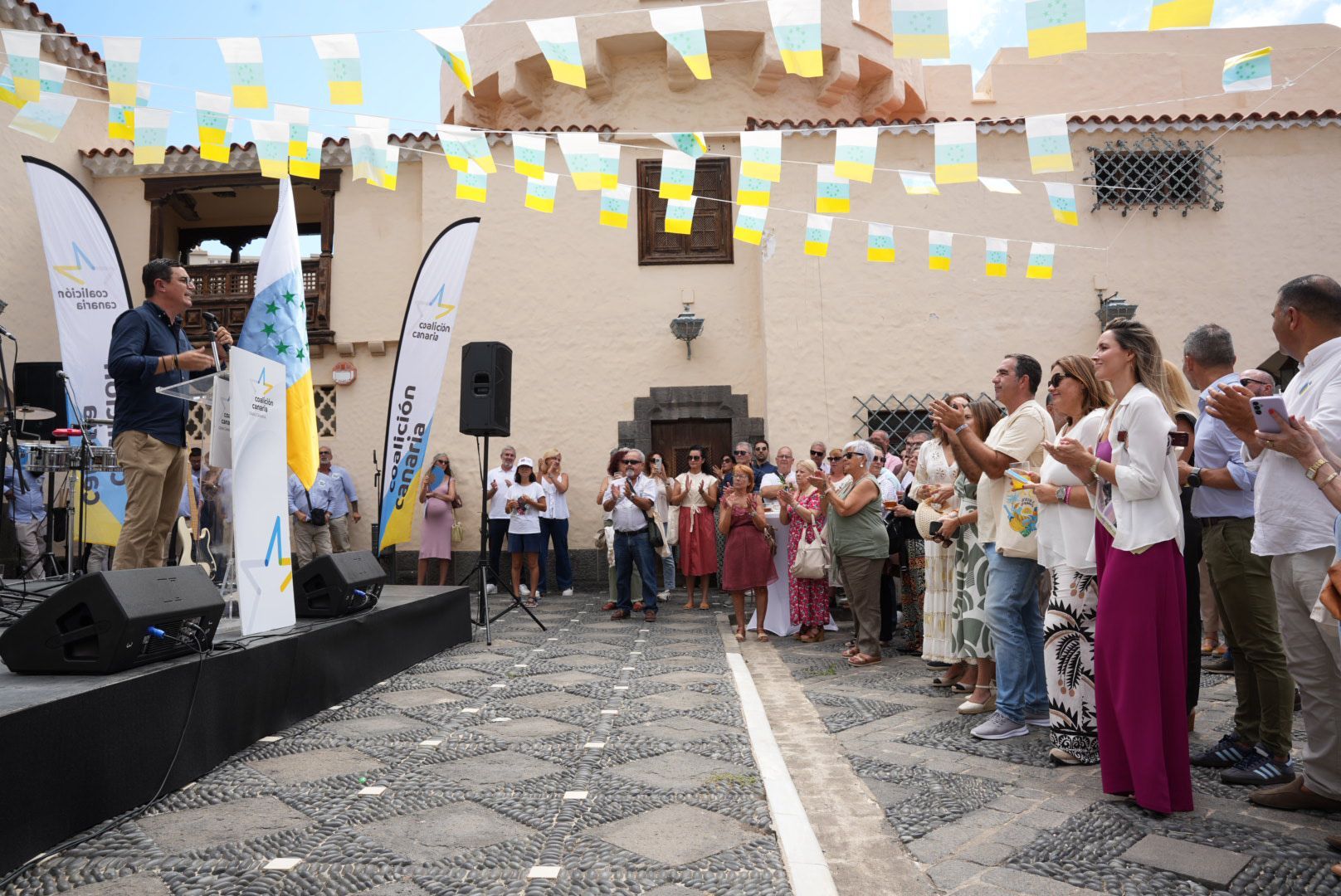CC inicia el curso político en el Bodegón del Pueblo Canario, en imágenes
