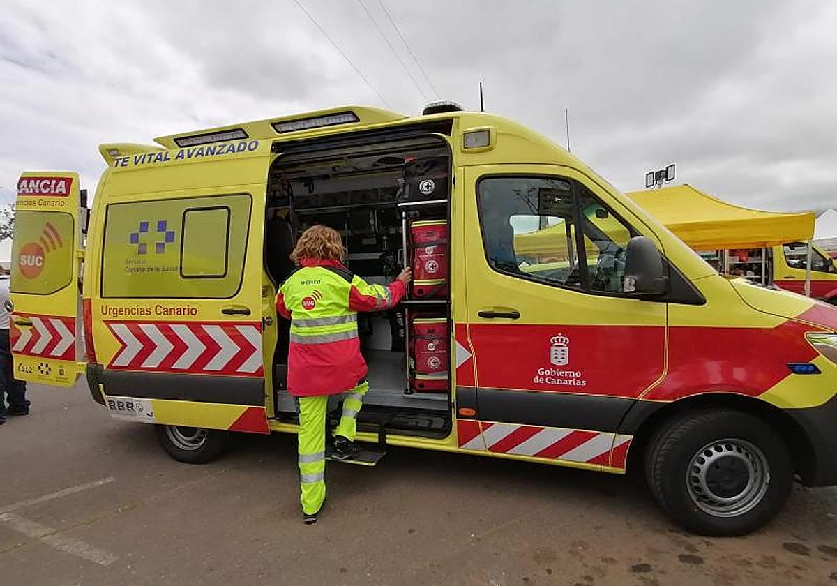 Imagen de archivo de una ambulancia medicalizada.
