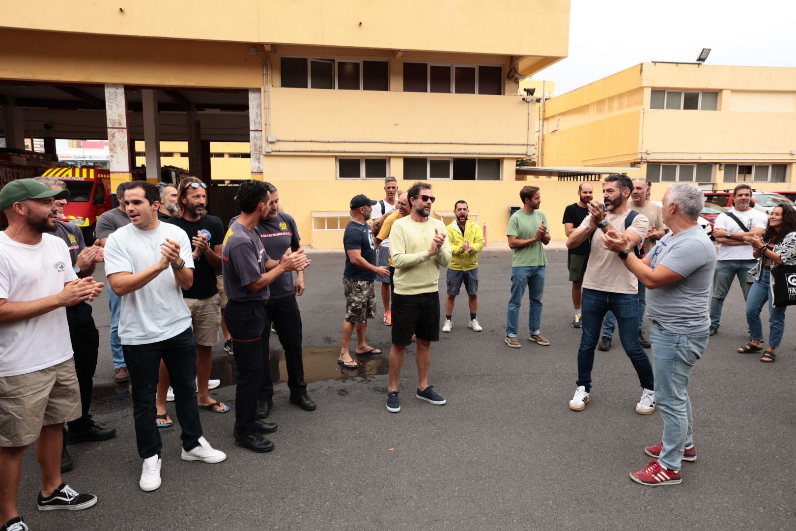 Los bomberos alzan la voz en el Parque Central Miller Bajo