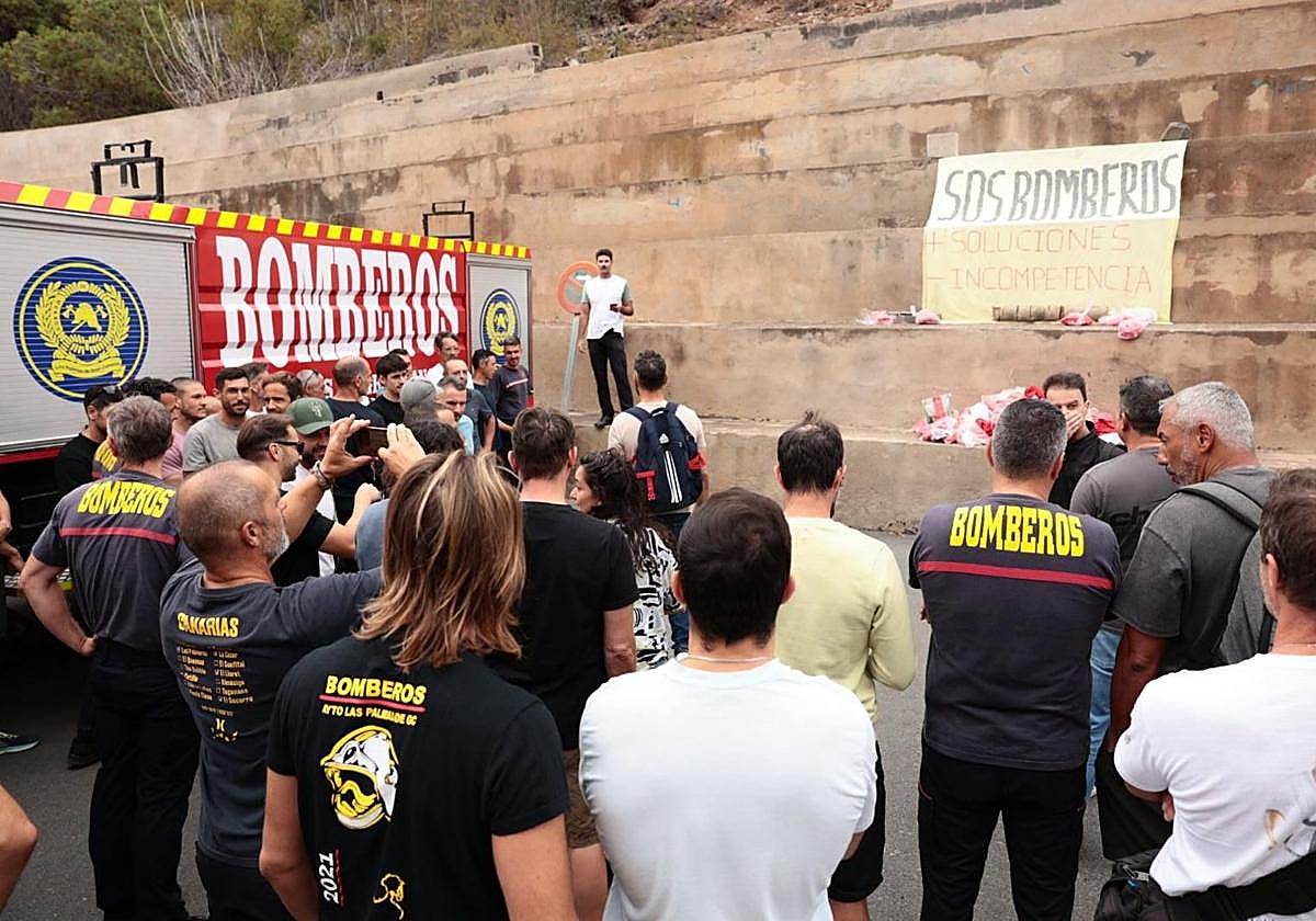 Bomberos de Las Palmas de Gran Canaria: un conflicto al rojo vivo