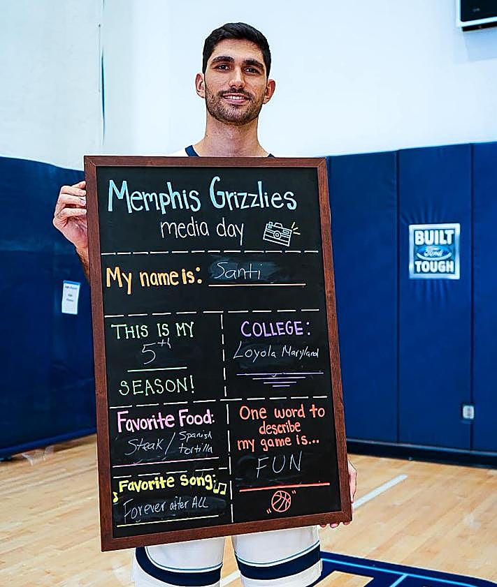 Imagen secundaria 2 - Aldama se reencuentra con su hábitat natural: la NBA.