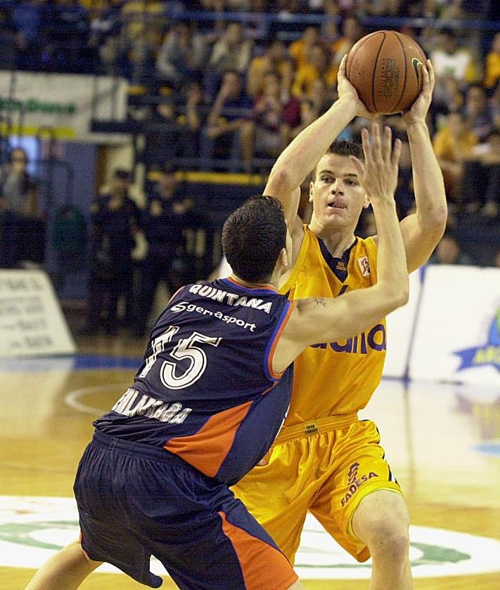 Imagen secundaria 2 - Arriba, Carl English. Abajo a la izquierda, Jimmie Hunter. A la derecha, el neozelandés Kirk Penney.