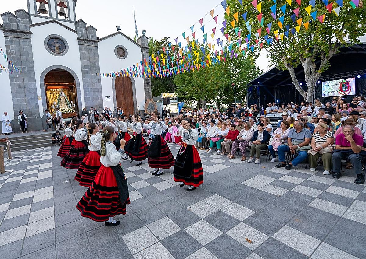 Romería ofrenda en honor a Nuestra Señora de la Encarnación, Valleseco