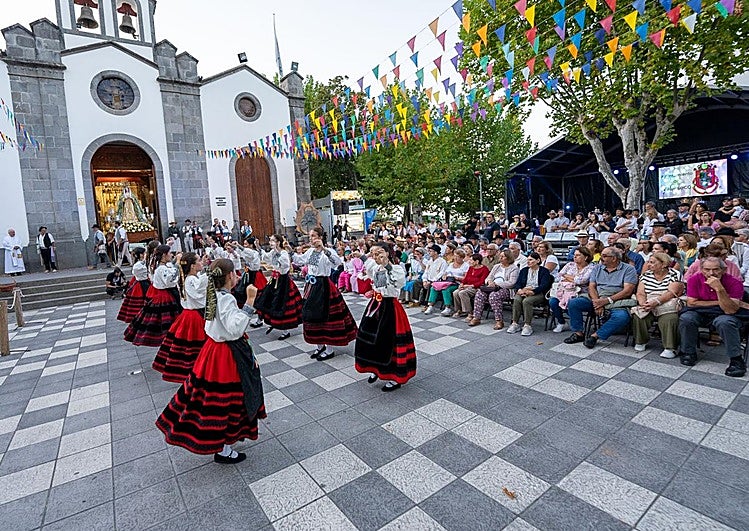Romería ofrenda en honor a Nuestra Señora de la Encarnación, Valleseco