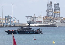Imagen de archivo de un barco de Aduanas.