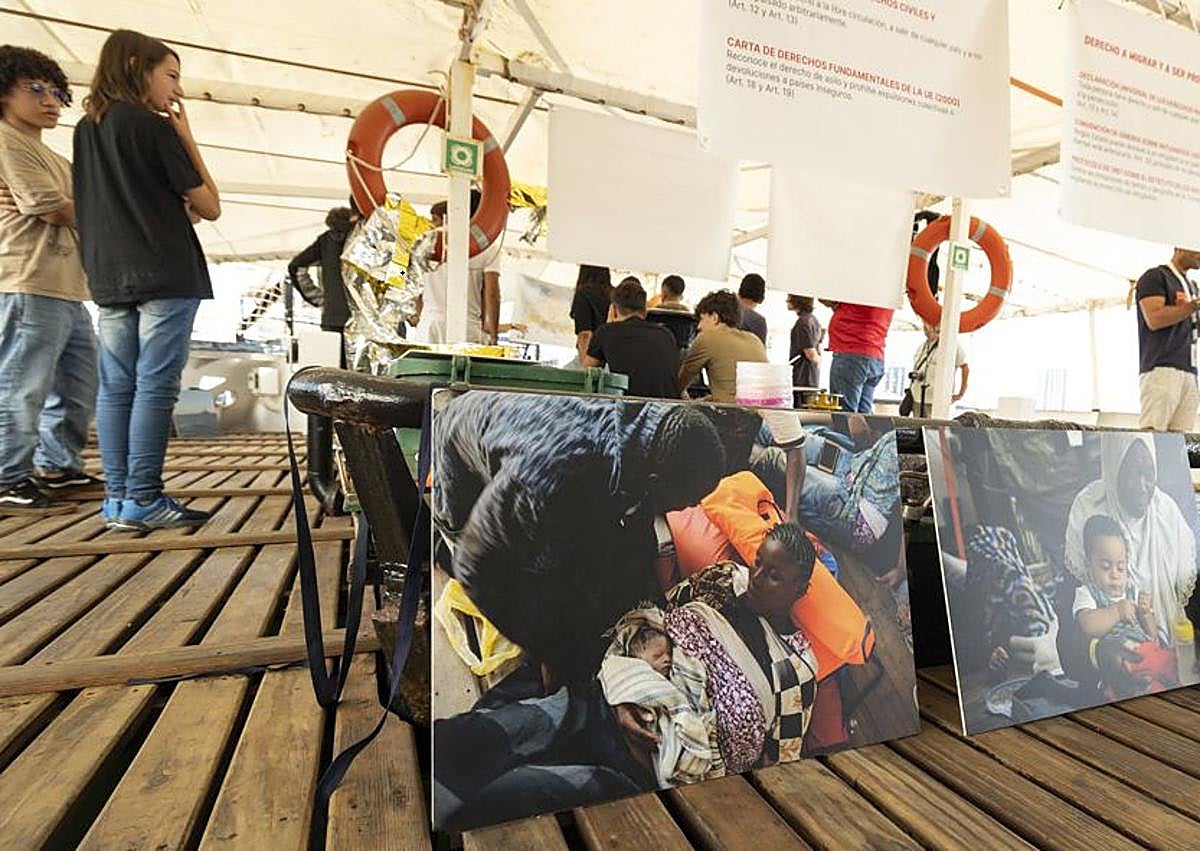 Imagen secundaria 1 - Recorrido por el interio del buque de Open Arms.