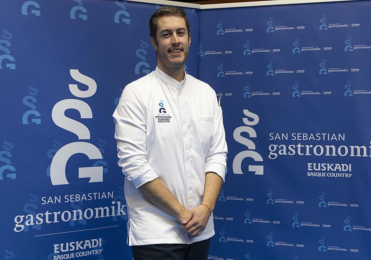 Imagen principal - Alejandro Ibáñez, Eneko Atxa y Nacho y Jesús Manzano 