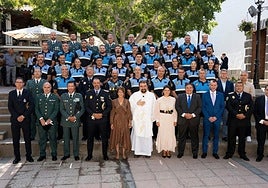 Foto de familia tras el acto.
