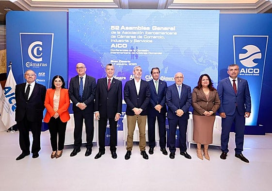 De izquierda a derecha: Bonet, Darias, Pestana, Grinman, Clavijo, Padrón, Morales, Sánchez y Domínguez.