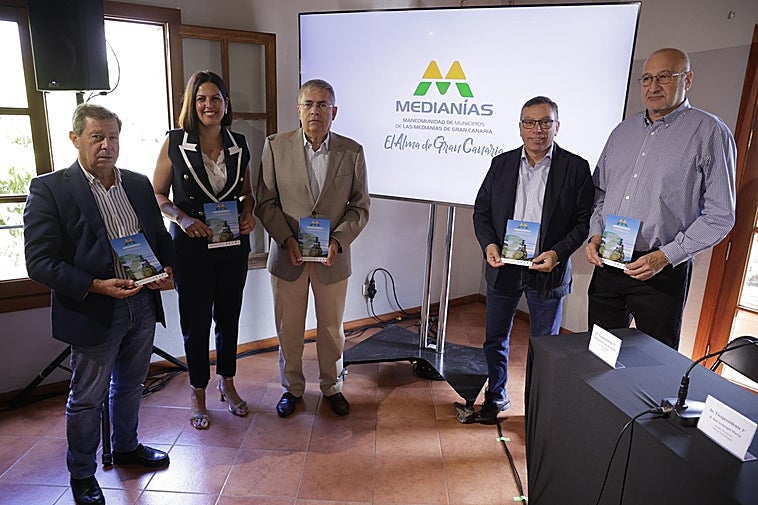 Imagen de la presentación de la nueva seña de identidad 'M' de la Mancomunidad de Medianías de Gran Canaria este lunes.