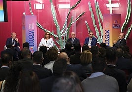 De izquierda a derecha, Francisco Suárez, Beatriz Calzada, Pedro Suárez, José Gilberto Moreno y Santiago Guerra.