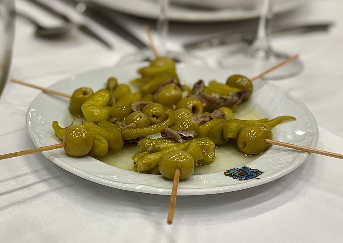 Imagen secundaria 1 - Queso Flor, gildas y tarta de almendras de Nublo