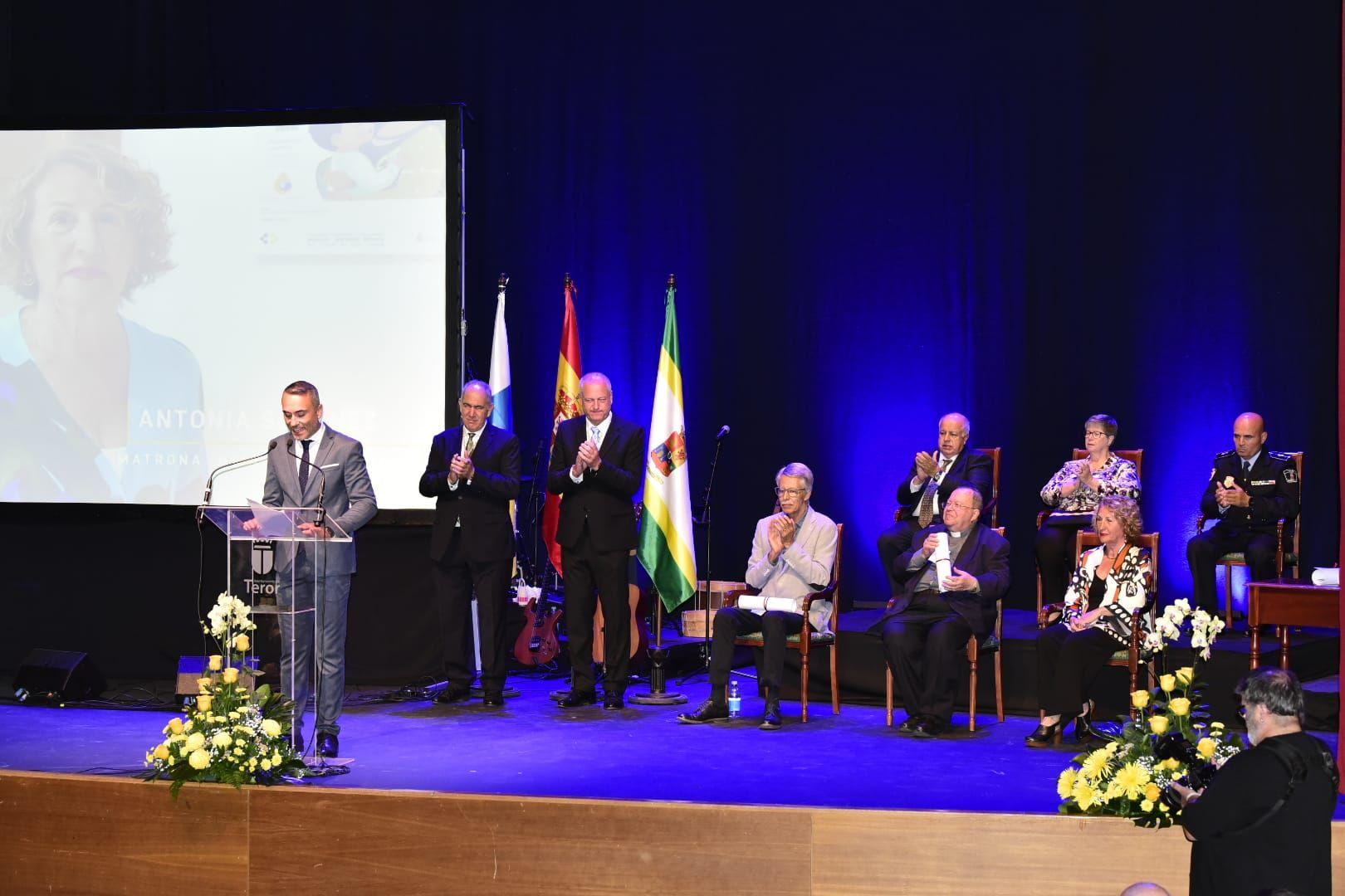 El Ayuntamiento de Teror entregó los Honores y Distinciones del Pino 2025