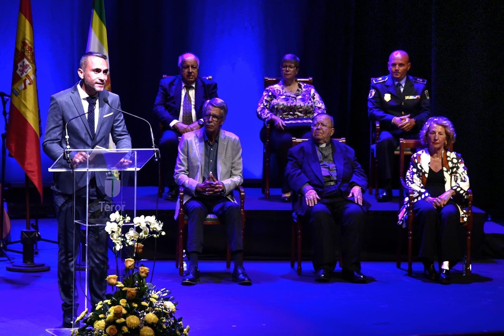 El Ayuntamiento de Teror entregó los Honores y Distinciones del Pino 2025