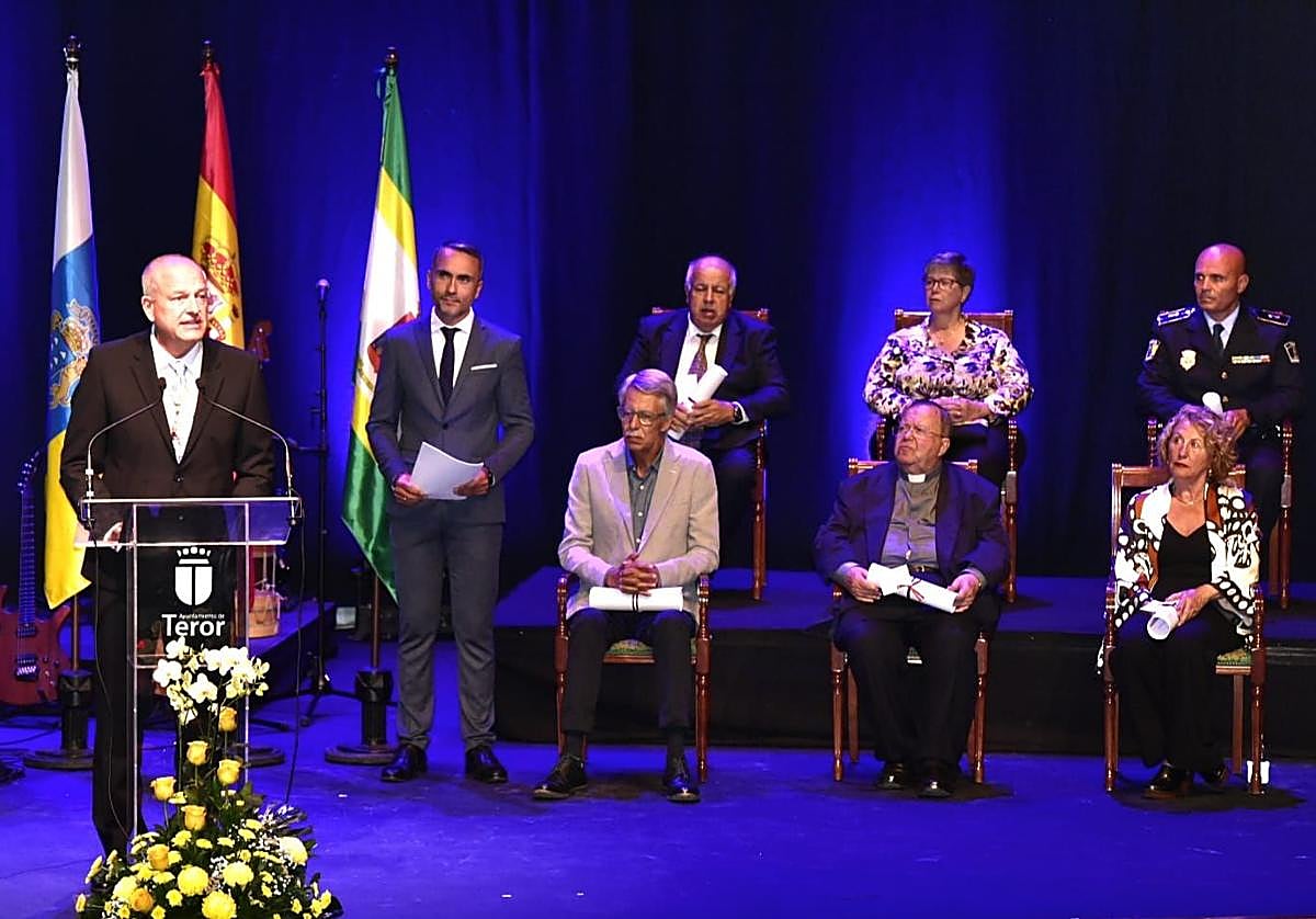 Acto de entrega de Honores y Distinciones del Pino 2025.