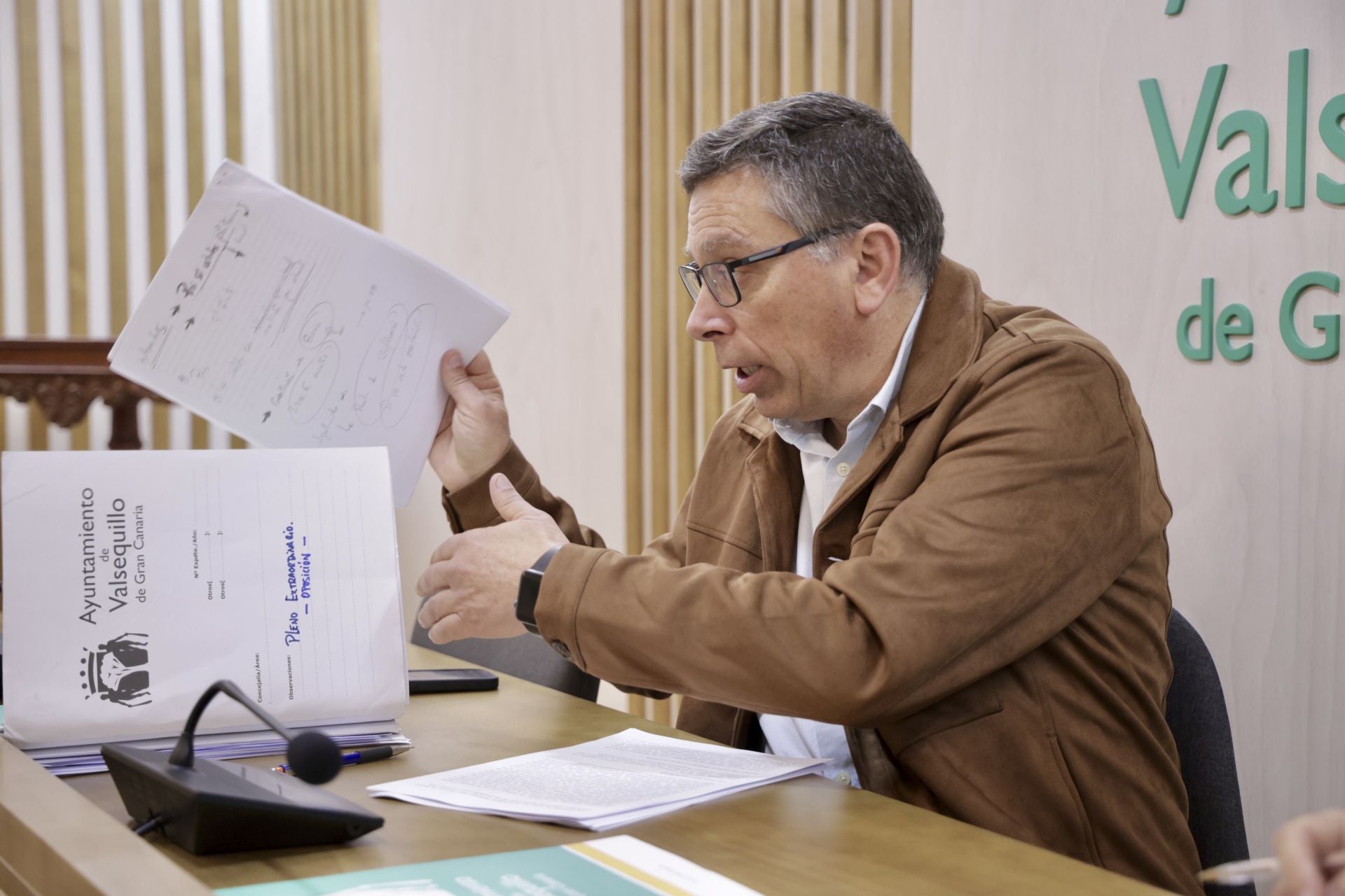 Francisco Atta, alcalde de Valsequillo, confía en la estabilidad y aboga en estos momentos por el sentido común.