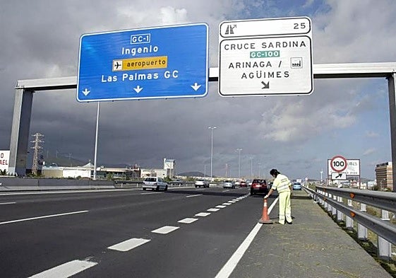 Imagen del acceso al Polígono Industrial de Arinaga desde la GC-1 en sentido norte.