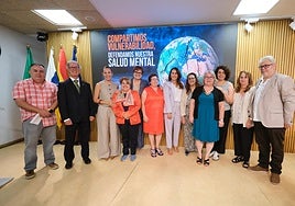 La presidenta Lola García y las consejeras regionales Candelaria Delgado y Jessica de León, entre otras, en el congreso.