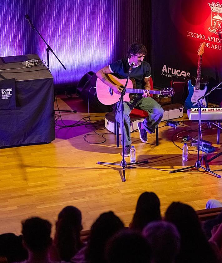 Imagen secundaria 2 - Momentos del BomboZoom 2025