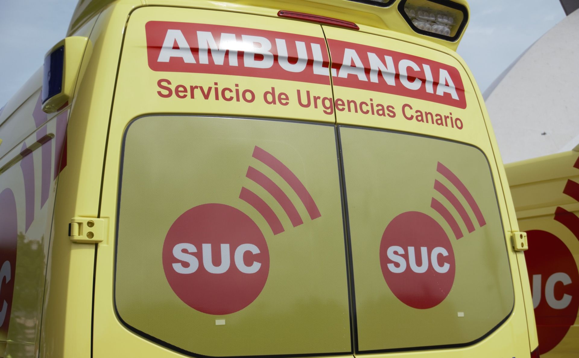 Imagen de una ambulancia del Servicio de Urgencias Canario.