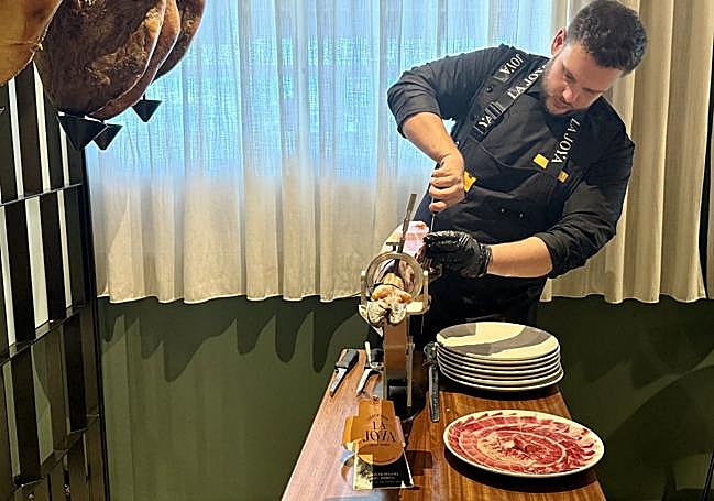 Jamones La Joya en La Bodega de la Avenida