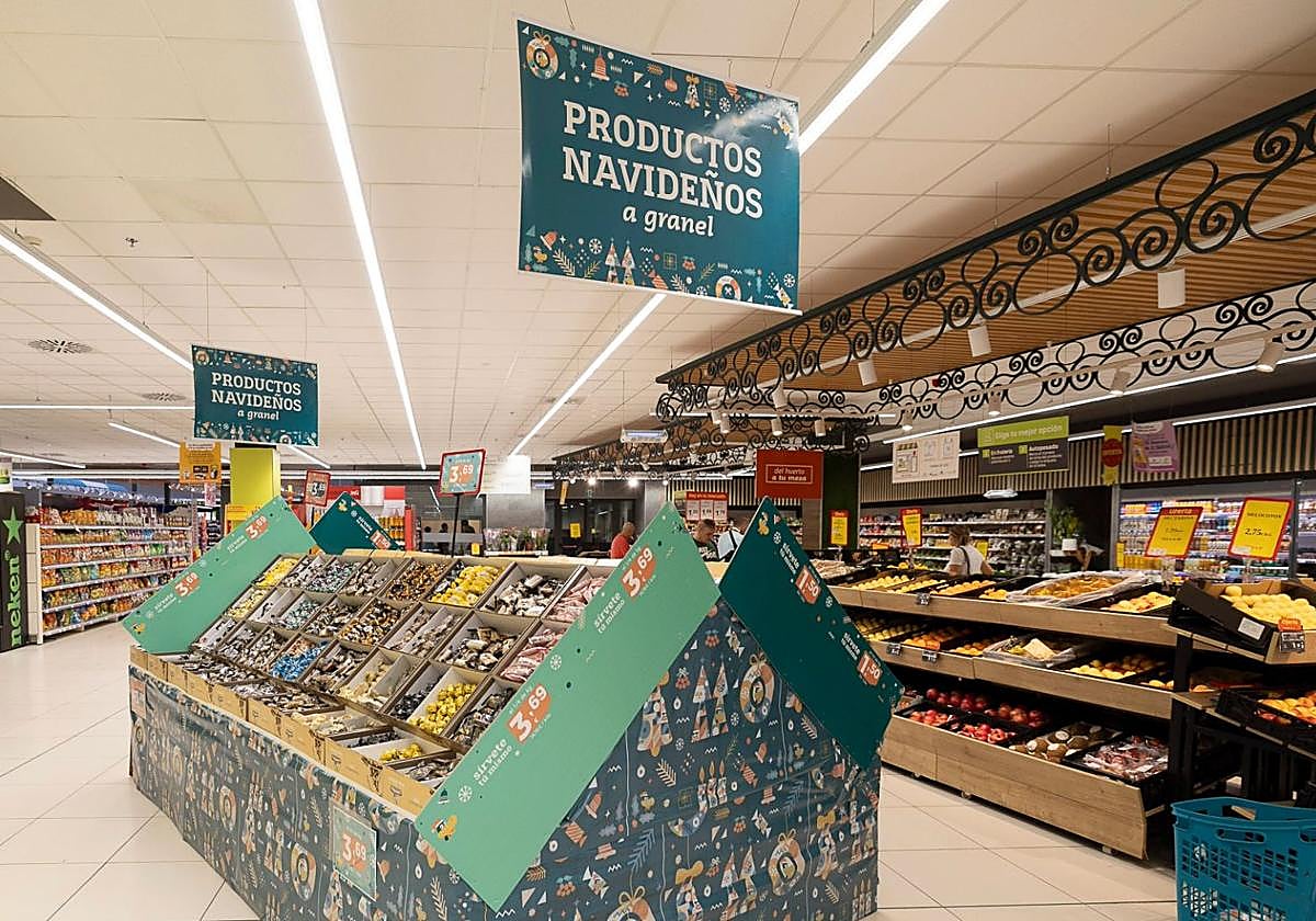 La Navidad se asoma a las tiendas HiperDino que se endulzan con las primeras selecciones de turrones, bombones y productos ECO- Gourmet