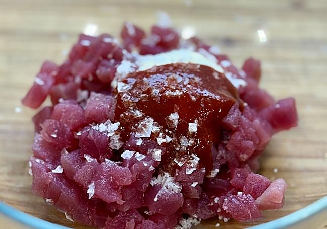 Añadimos unas escamas de sal