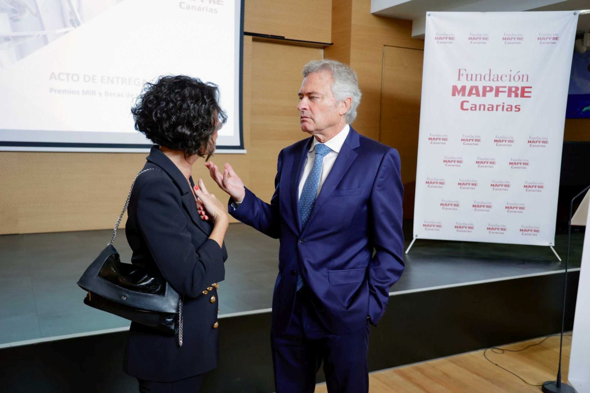 Imágenes del acto de entrega de los premios y becas MIR, de la Fundación Mapfre Canarias 2025