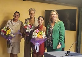 Telde homenajea a Carmen Rosa Santana, Aura García y María del Pilar Hernández por su contribución al trabajo en el mar