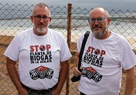 Paco y Cosme Vega, protevoces de la plataforma Stop Planta de Biogás en La Atalaya.
