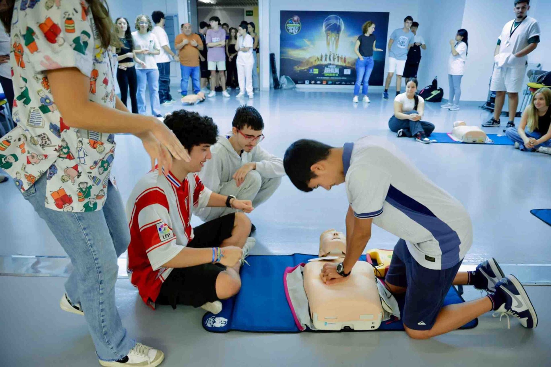 500 personas participan en jornadas sobre reanimación cardiopulmonar