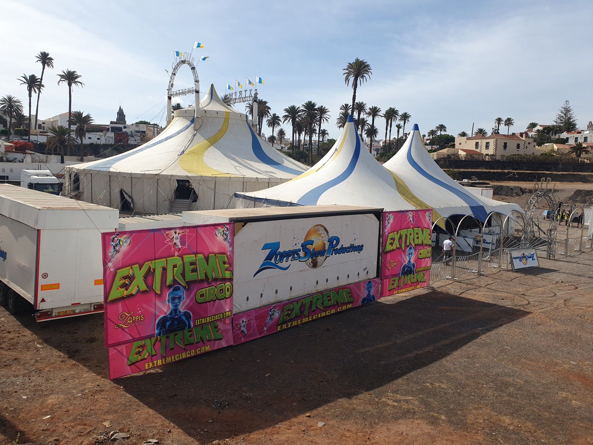 El circo está instalado en el recinto ferial de San Juan, en El Cubillo.