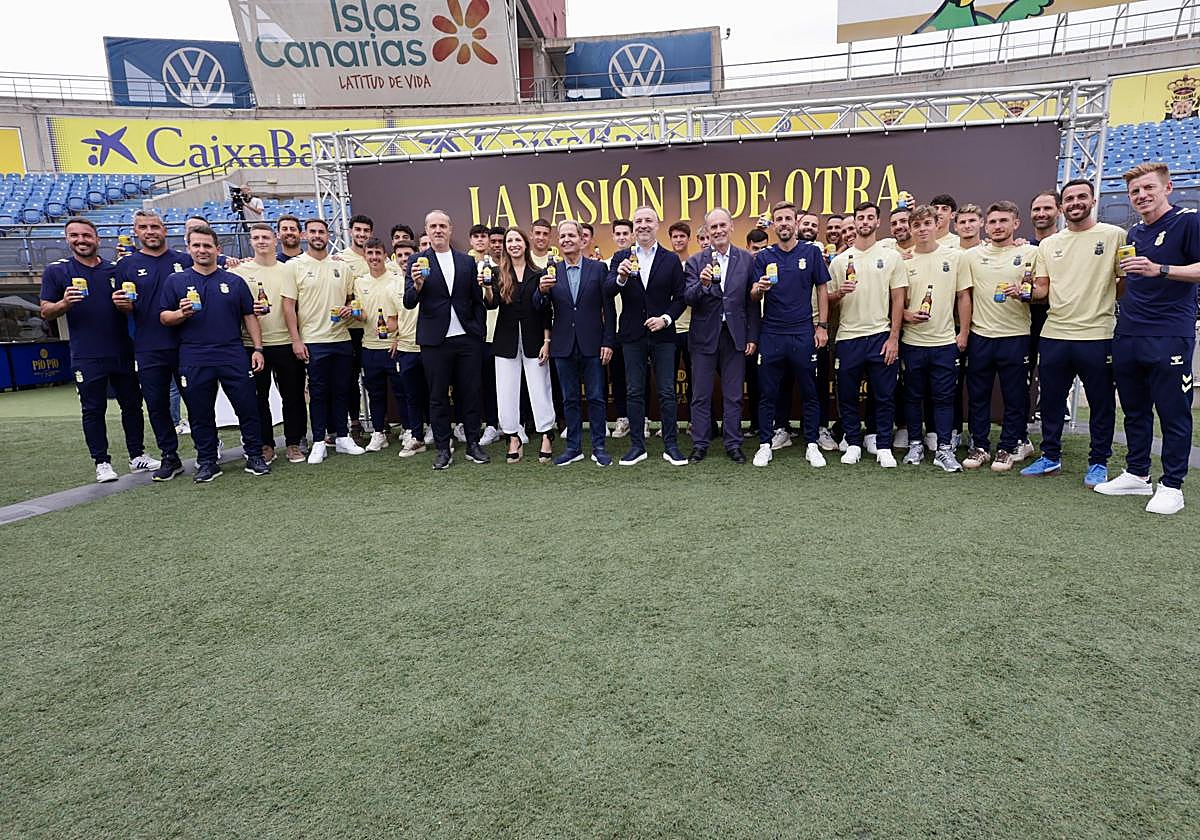 Ramírez brinda por Kirian y espera regalarle otro ascenso a la afición de la UD Las Palmas