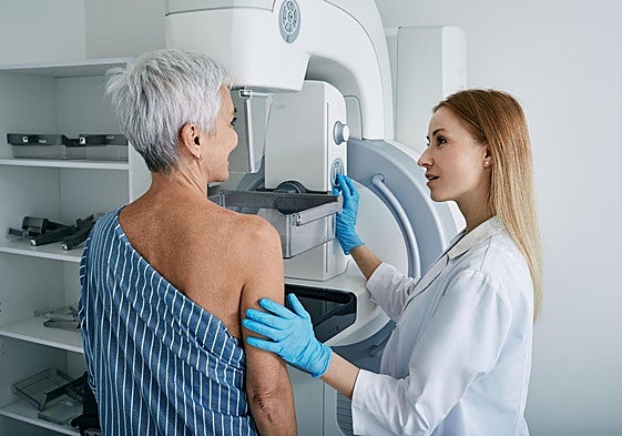 El cáncer de mama también impacta en la sexualidad y la autoestima