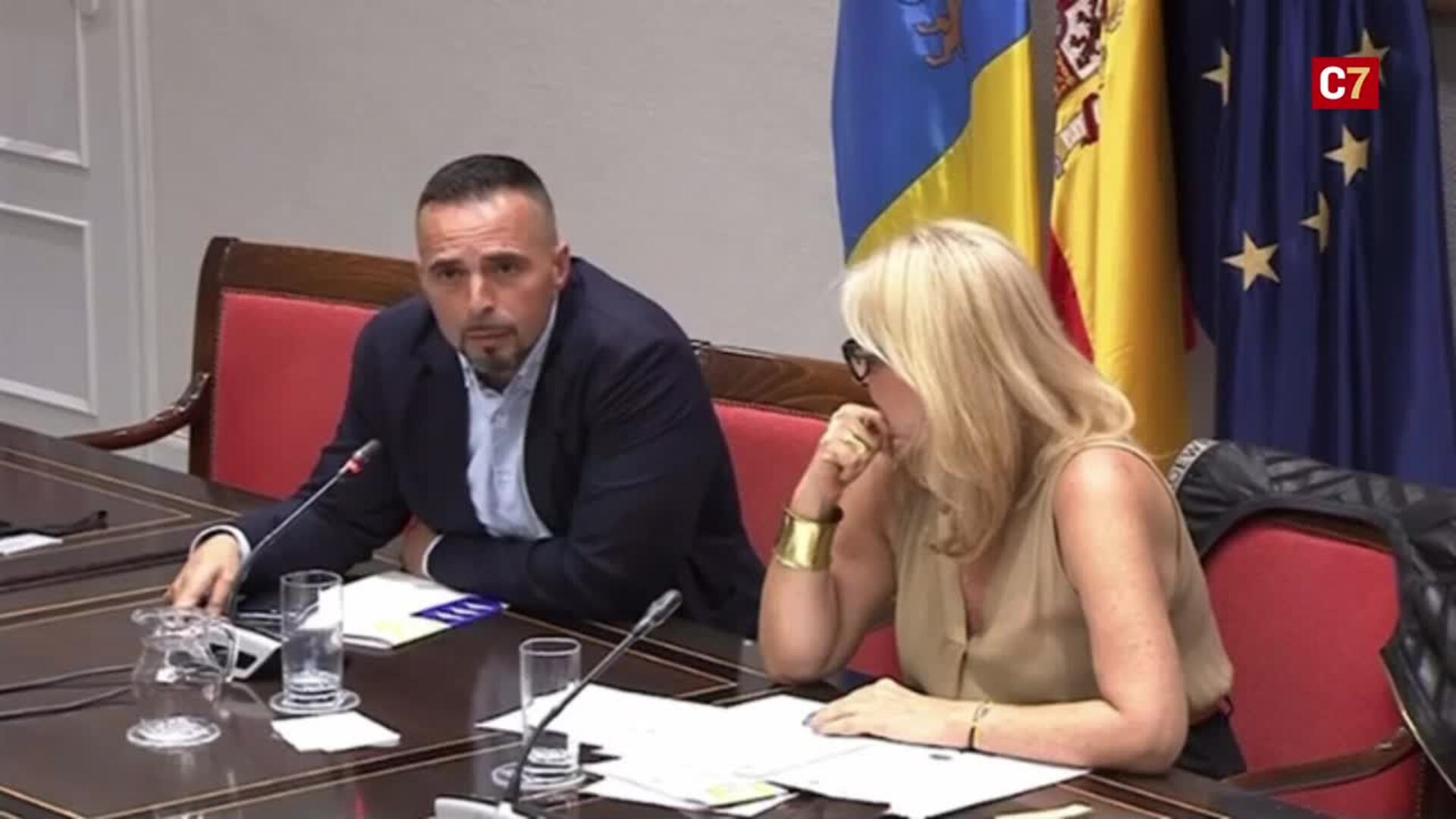 La bronca entre el director del Servicio Canario de Salud y un diputado de Nueva Canarias por revelar datos médicos