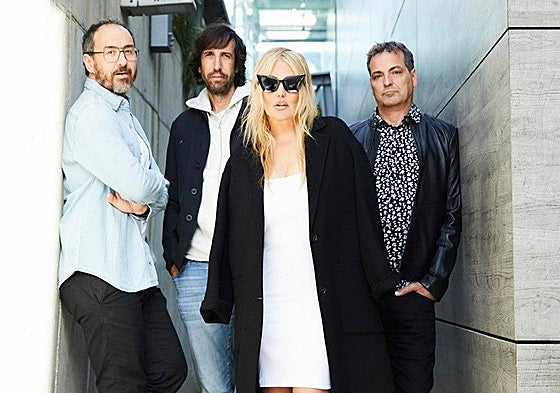 Álvaro, Haritz, Xabi y Amaia en la foto del anuncio de su regreso a los escenarios.