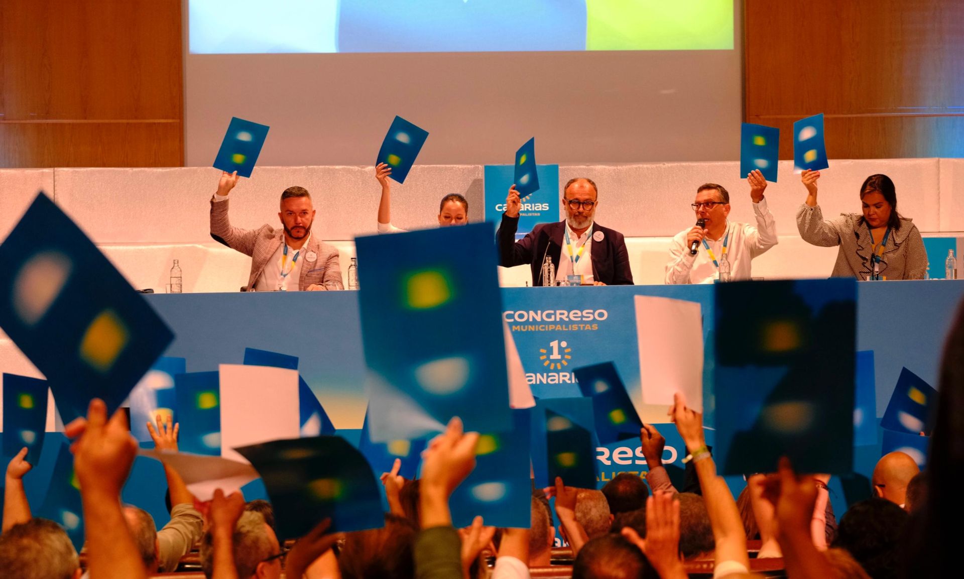 La segunda jornada del congreso de Primero Canarias, en imágenes