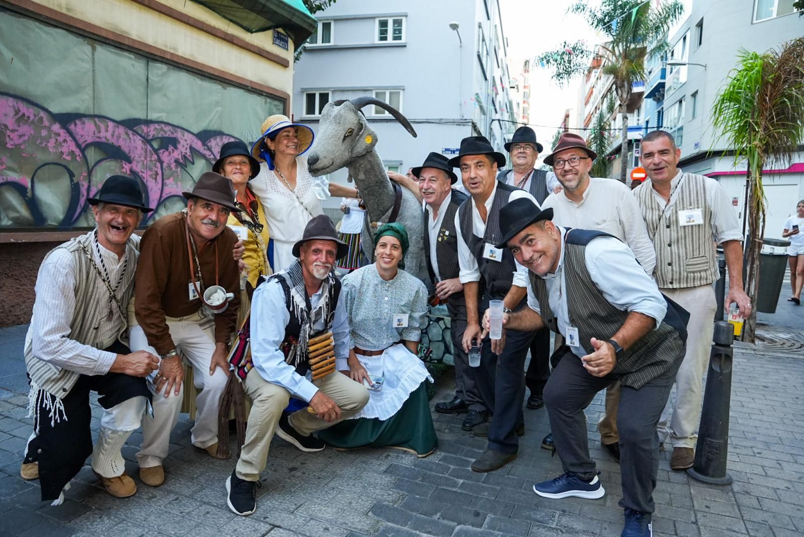 Las mejores imágenes de la romería ofrenda de La Naval