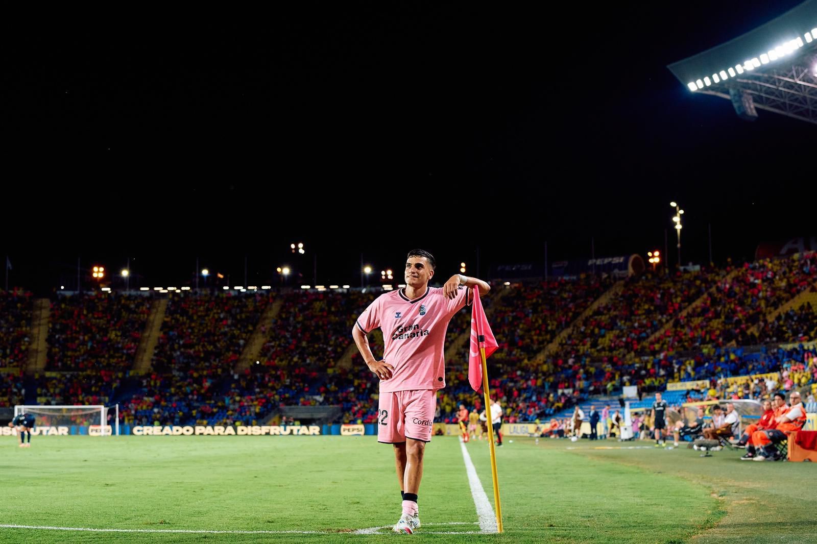 Ale García celebra el 1-0 ante el Eibar con el que abrió la lata.