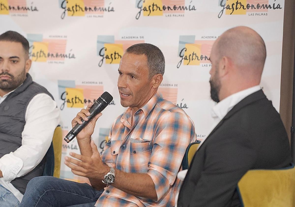 Imagen principal - Componentes durante sus intervenciones