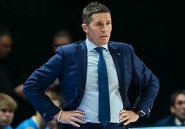 Lakovic: «Nos conseguíamos romper el partido, pero logramos una victoria sólida para seguir líderes»