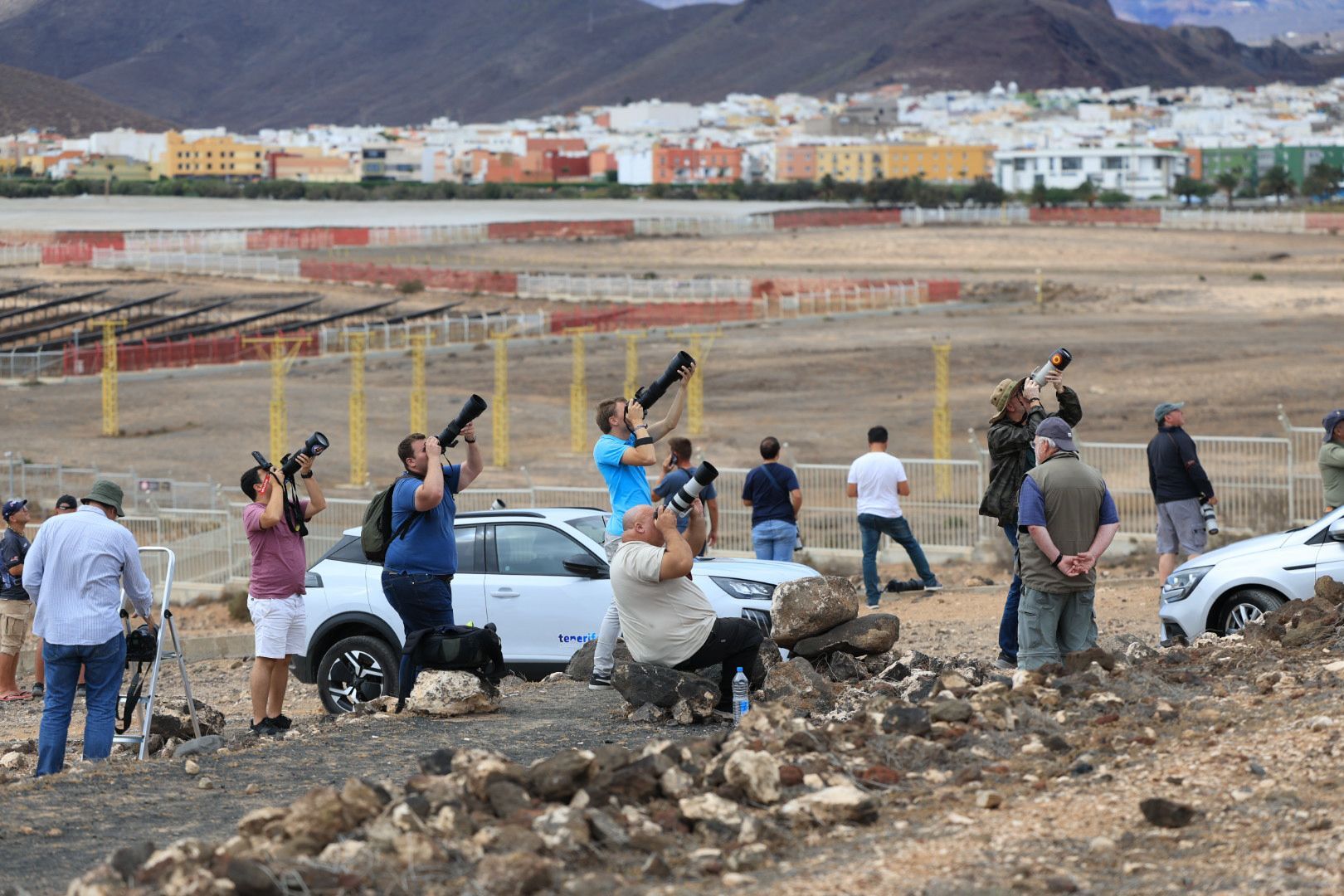Spotters en Gando: la pasión por la aviación en el cielo de Gran Canaria