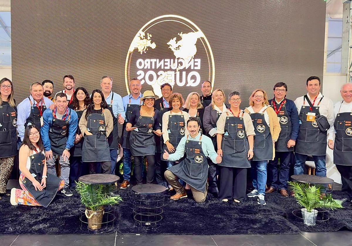 Participantes del concurso de Quesos del Nuevo Mundo de Chile.