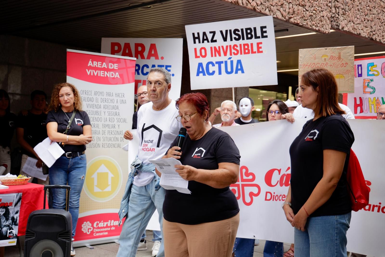 Cáritas da voz y rostro a las personas sin hogar